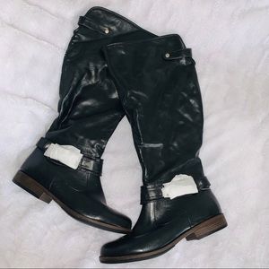 ✨Black 16.5-17 inch flat boots✨